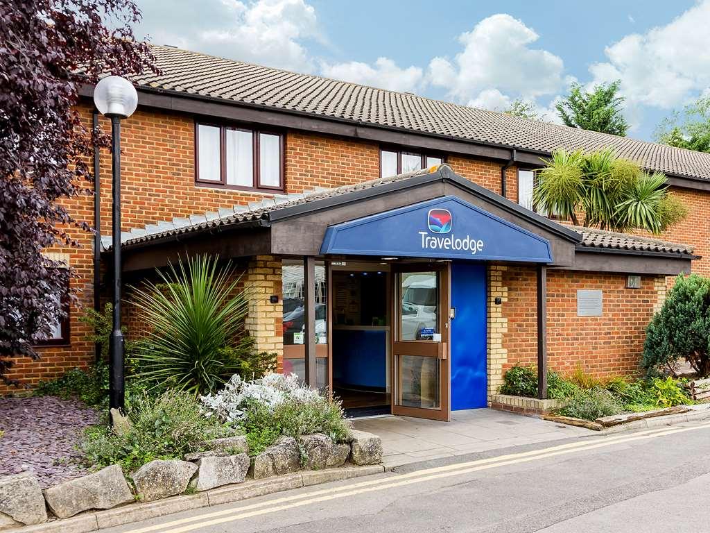Travelodge London Wimbledon Morden Morden  Ngoại thất bức ảnh